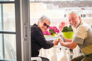 Koppel op leeftijd als illustratie voor pensioenportefeuille beleggen