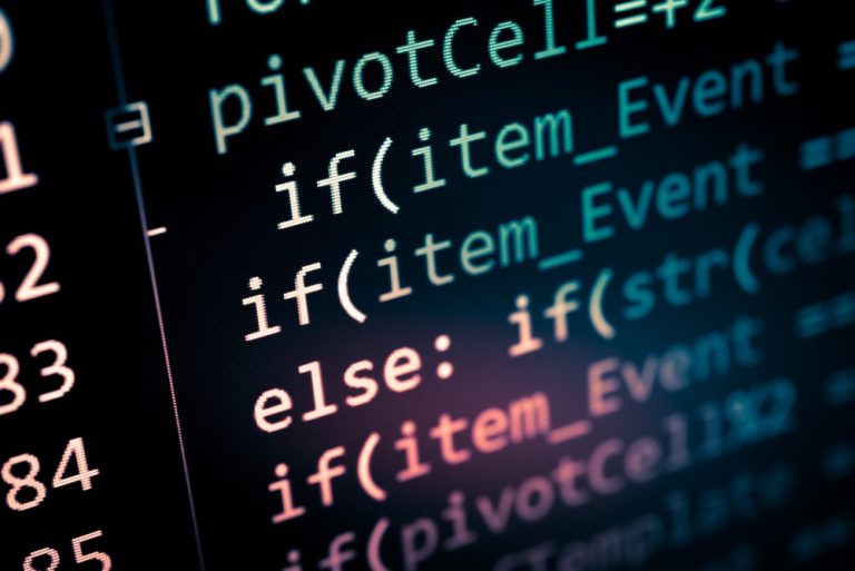 Algotrading webapp met programmeerachtergrond en datavisualisaties voor EOD-beleggen